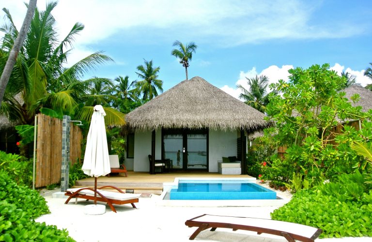 maldives-262523_1920